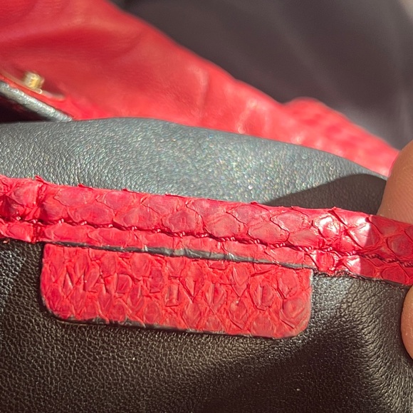 BURBERRY AUTH Luxurious Red Python Leather Shoulder/Clutch/or Crossbody Bag - Picture 16 of 17